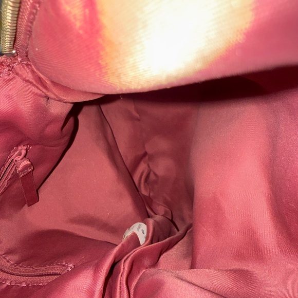 Lululemon bag great condition - Picture 3 of 3